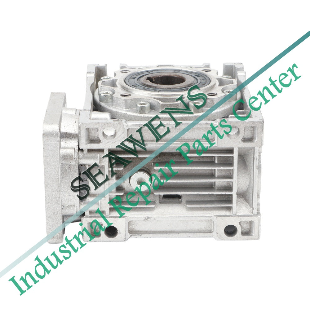 Servo Motor NMRV063 075 090 Gearbox Worm Gear Reducer Ratio 5 ：1/100: 1 Input Shaft 19/22/24mm Input Holes 25/28/35/38mm