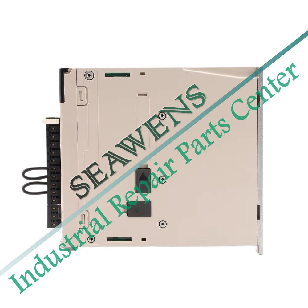 Yaskawa SGD7S Series Servo Driver Hing Power SGD7S- 200A 330A 470A 550A 590A 780A00A 0002 3KW-15KW