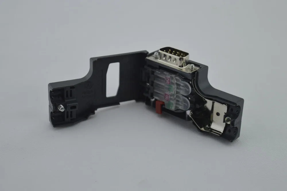 OEM 6ES7972-0BA52-0XA00,6ES7 972-0BA52-0XA0 Profibus connector,without PG port,90 degree witn factory price ,NEW HAVE IN STOCK