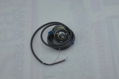 E6B2-CWZ5B 2000, 1000, 600, 500,360,200,100 P/R E6B2-CWZ5B Rotary Encoder,HAVE IN STOCK