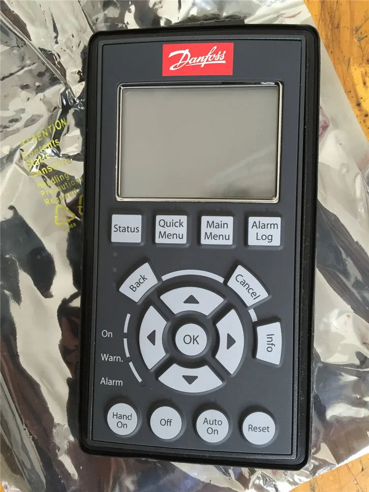 LCP102 FC-051PK75 FC-051P1K5 FC-051P 130B1107 PANEL ,HAVE IN STOCK,FASTING SHIPPING