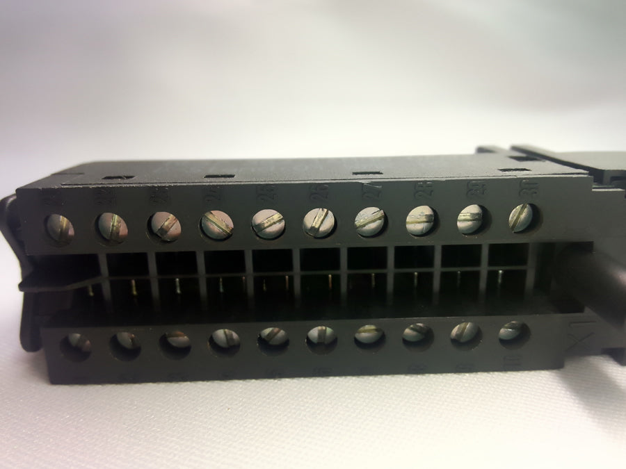 6ES7 392-1AM00-0AA0 S7-300 FRONT CONNECTOR WITH SCREW CONTACTS,40-PIN 6ES73921AM000AA0 6ES7392-1AM00-0AA0 free shipping