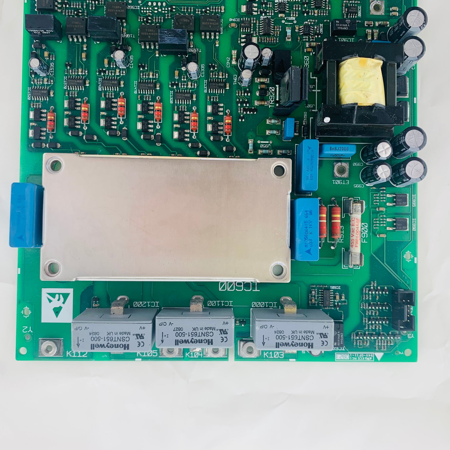 Danfoss inverter 30kW driver board 130B6068.DT/9 functions normally and is over 90% new.
