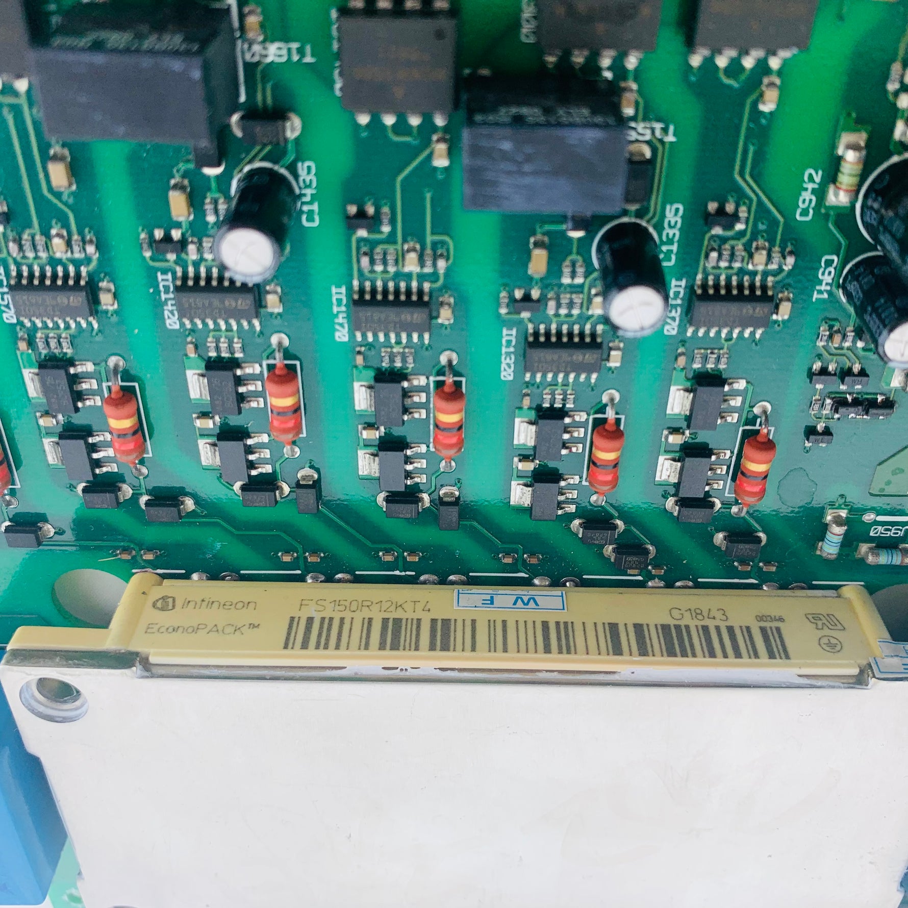 Danfoss inverter 30kW driver board 130B6068.DT/9 functions normally and is over 90% new.