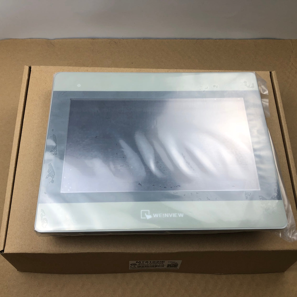 Original Weilun touch screen MT8100iE MT8101iE MT8102iE physical picture new quality assurance one year