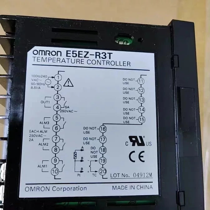 Genuine Omron E5EZ-R3T/R3MT/Q3T/Q3MT & E5EC-RR/QR-2ASM-800 Thermostat, 48×96mm, Spot Stock