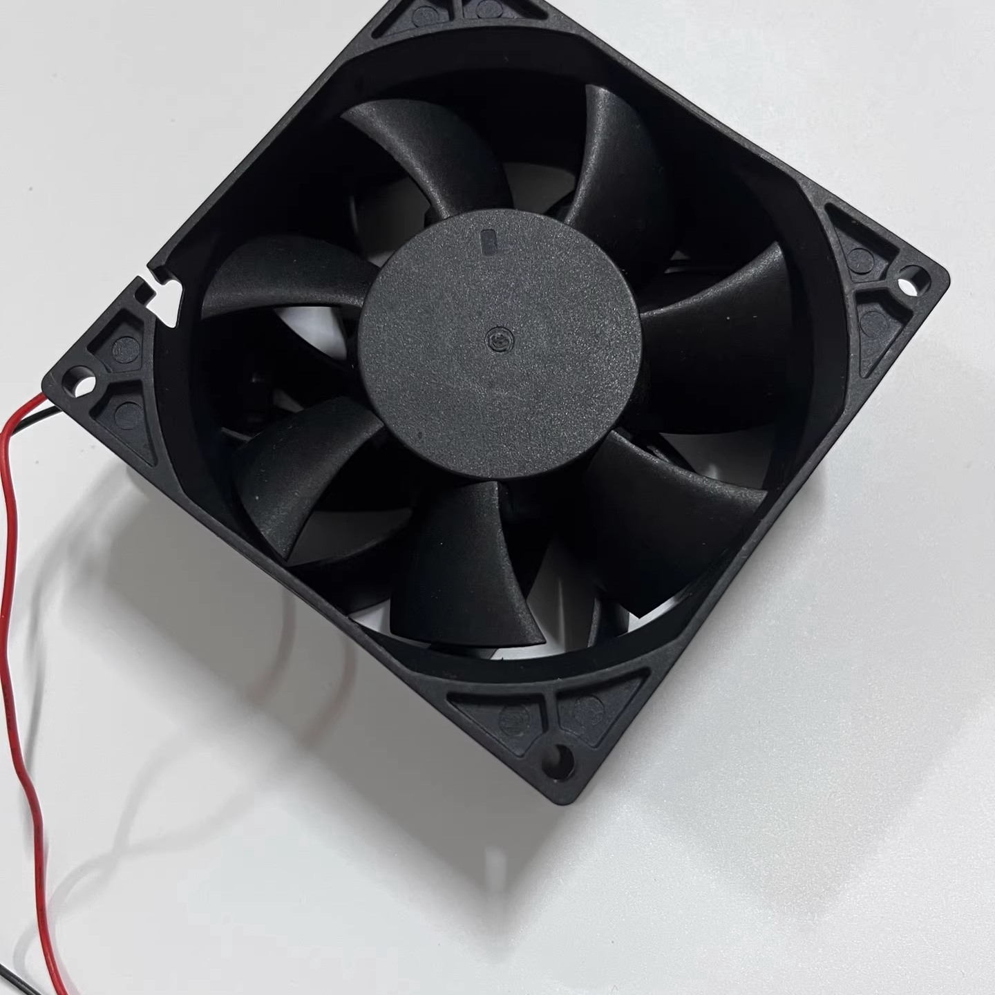 New FFB0924EHE FFB0924EHE-6P04-BR00 FFB0924EHE-SM10-R00 24V 0.75A 9238 Industrial Cooling Fan Fast Shipping