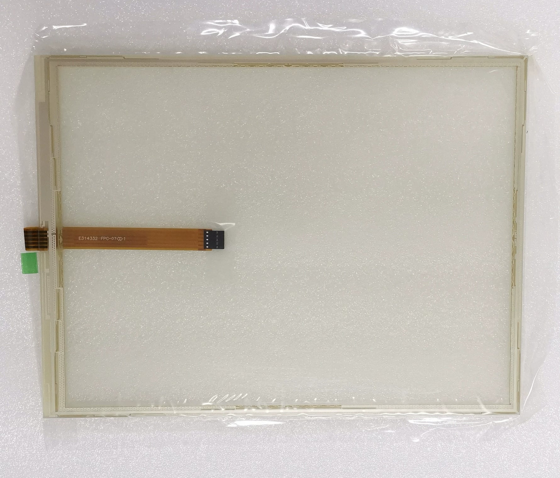 In stock! Brand new original AMT2517 91-02517-000 industrial touch screen 5-wire resistance 15.1 inch