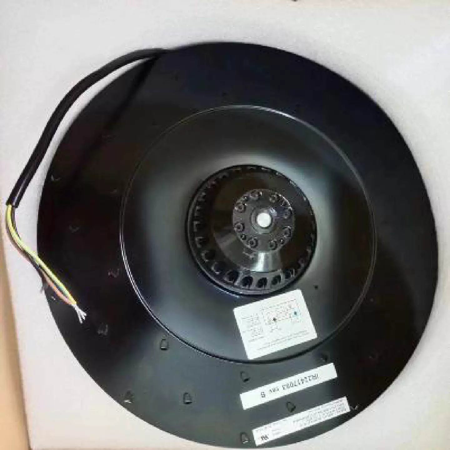 2RREU45 280 * 40R E04-A5 E135223 Original and genuine German imported, German centrifugal fan