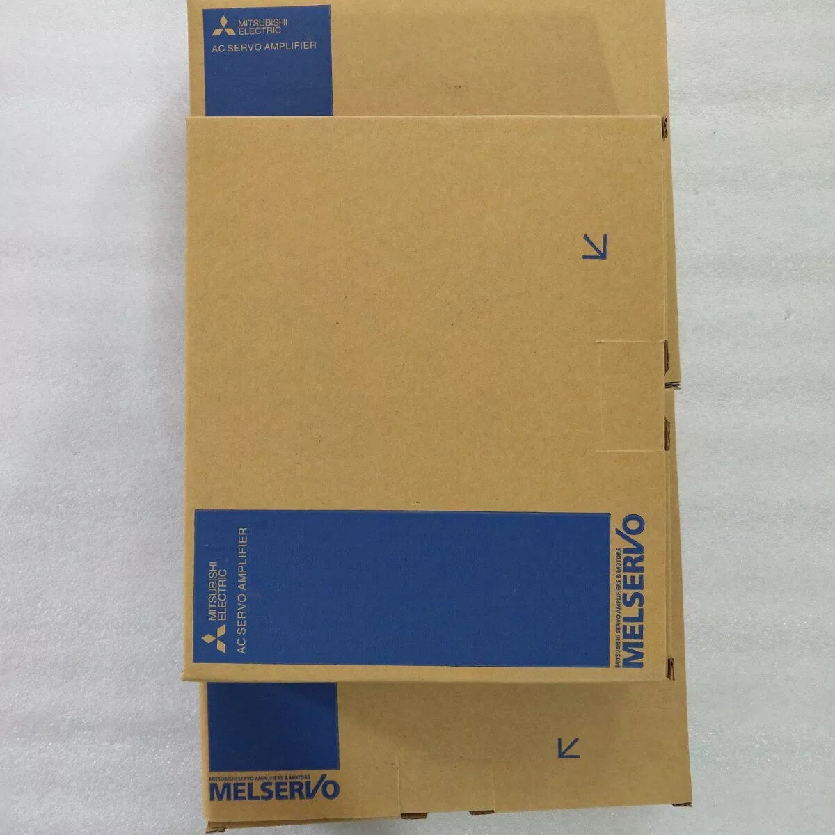 Genuine Mitsubishi MR-J2M-10DU/20DU/40DU/70DU MR-J2M-BU8/P8B/BU4 Servo Drive, SSCNET, Multi-Axis, In Stock