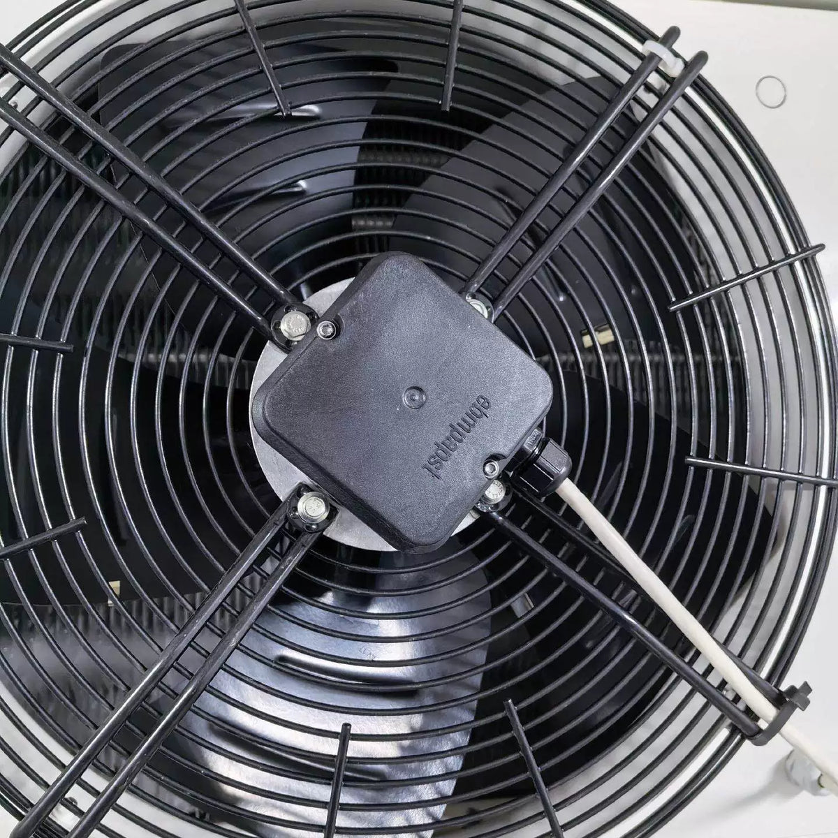 New A4E450-AO09-01 A4E450-BA21-50 R4E450-AO09-01 230V 2.36/2.96A Industrial Axial Fan Fast Shipping