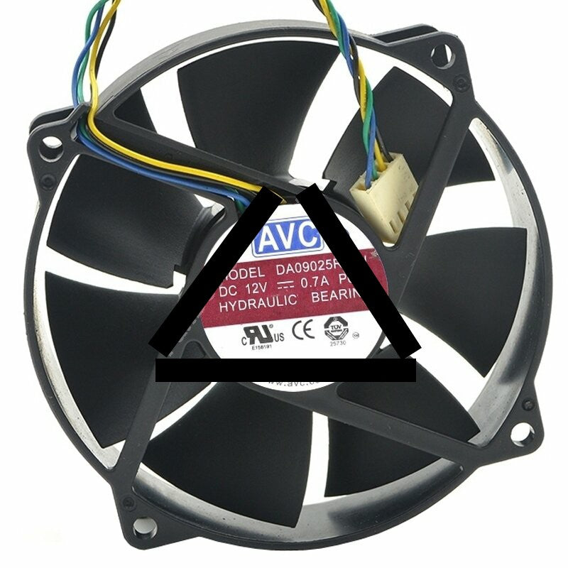 AVC DA09025R12U DC 12V 0.7A 4 Wires 9225 Hydraulic Bearing PWM Axial Fan