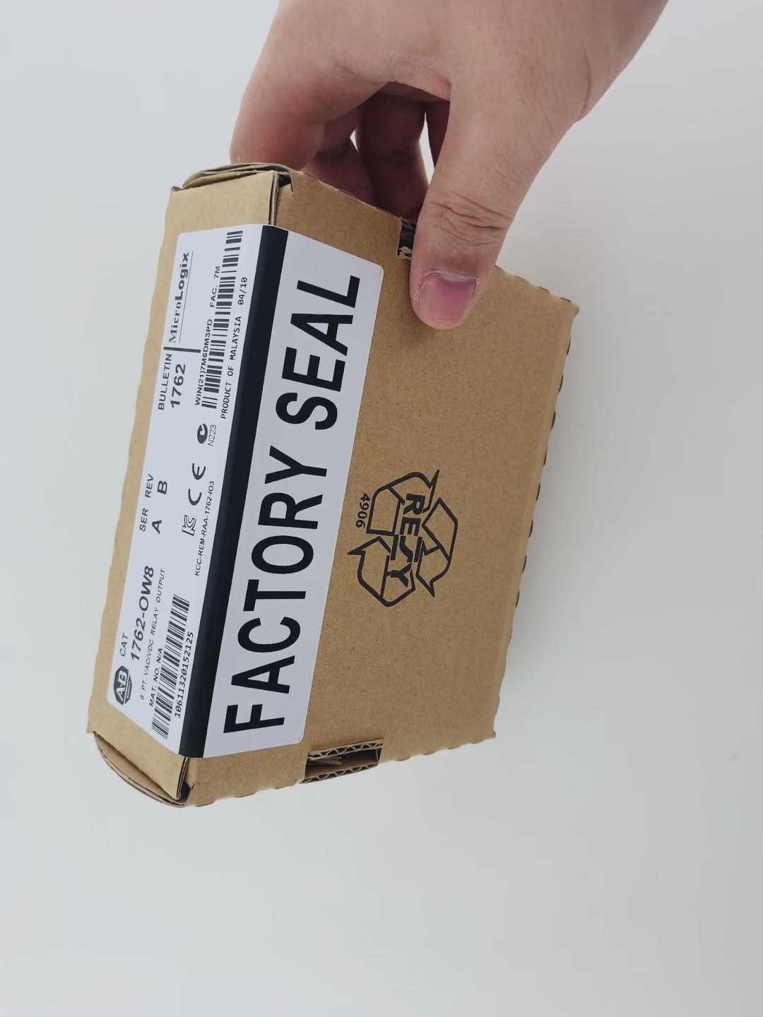 Allen‑Bradley 1762‑OW8 MicroLogix 8‑Point Relay Output Module, 5‑265V AC/5‑125V DC, New Original, Factory Sealed, In Stock