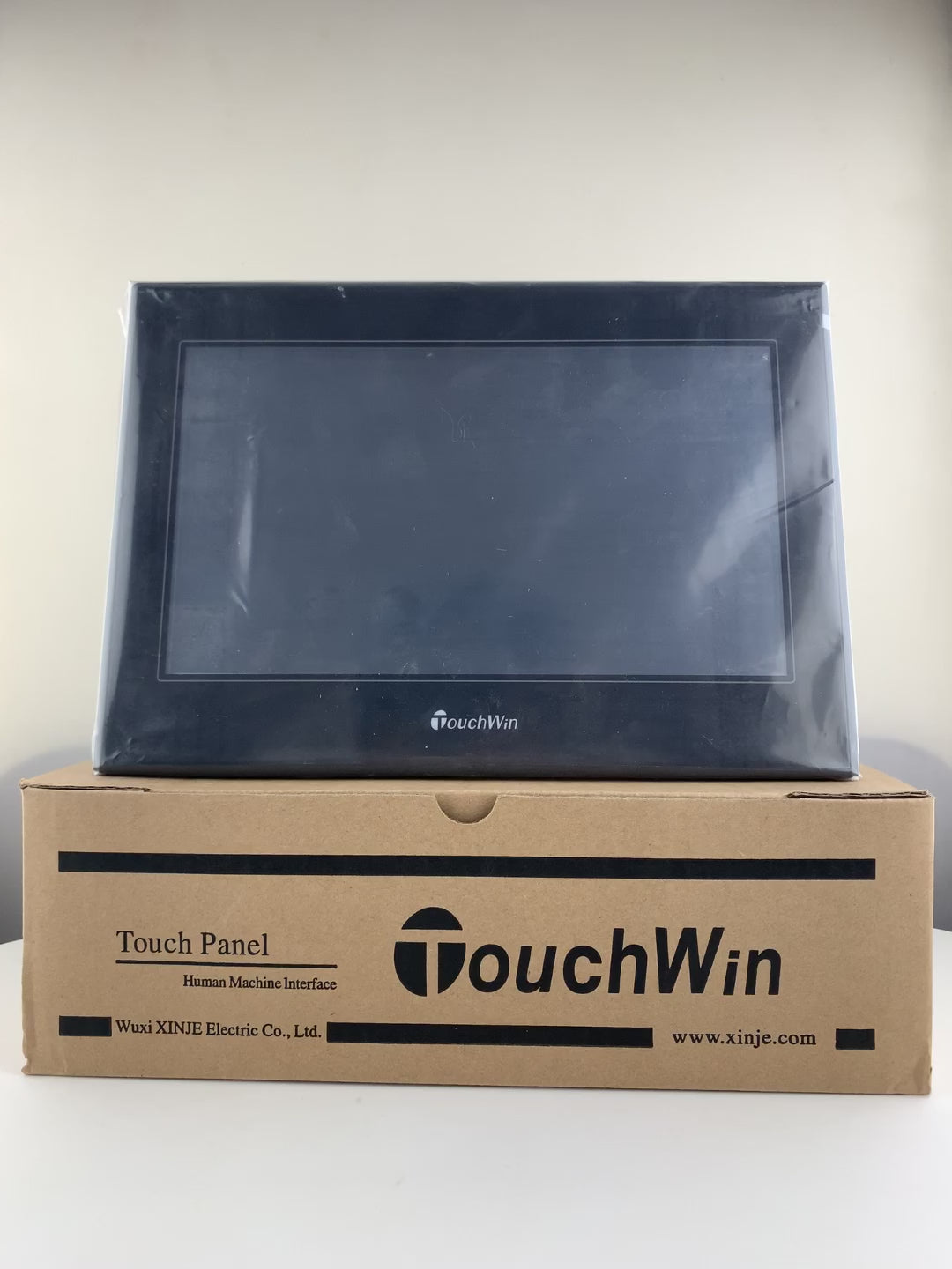 TH765-NU : 7 Inch HMI Touch Screen TH765-NU with USB program download Cable,Fast shipping
