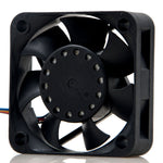 MAGIC 50*50*15 MGT5012XR-W15 DC12V 0.20A 5CM 4 wire PWM fan