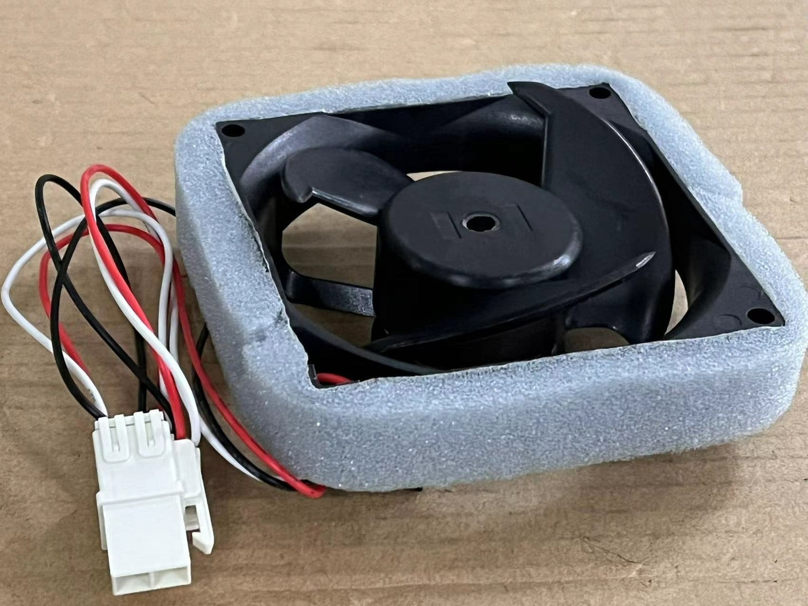 NEW SAMSUNG FAN MOTOR FOR AMERICAN STYLE FRIDGE U92C12MS1B3-52 REFRIGERATOR FAN