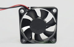ADDA AD4512HB-G70 DC 12V 0.09A 2-wire 40mm 4510 45X45X10mm cooling fan