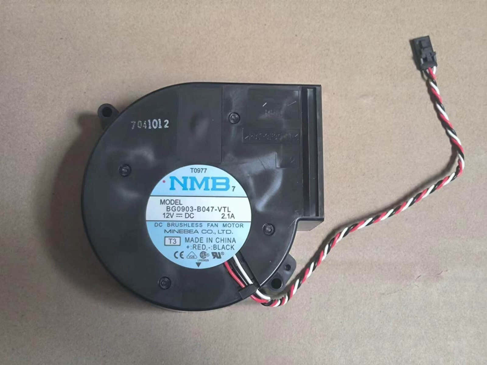NEW DELL server CPU turbo fan 12V 2.1A 9CM 3-pin blower fan BG0903-B047-VTL