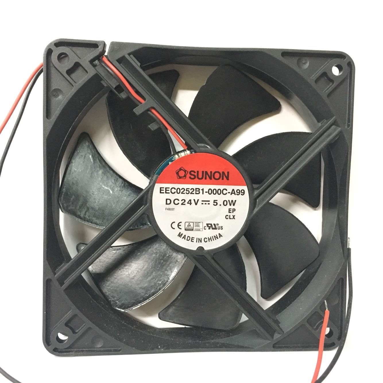 Original SUNON EEC0252B1-000C-A99 24V 5W 120×120×25mm 2-wire Cooling fan