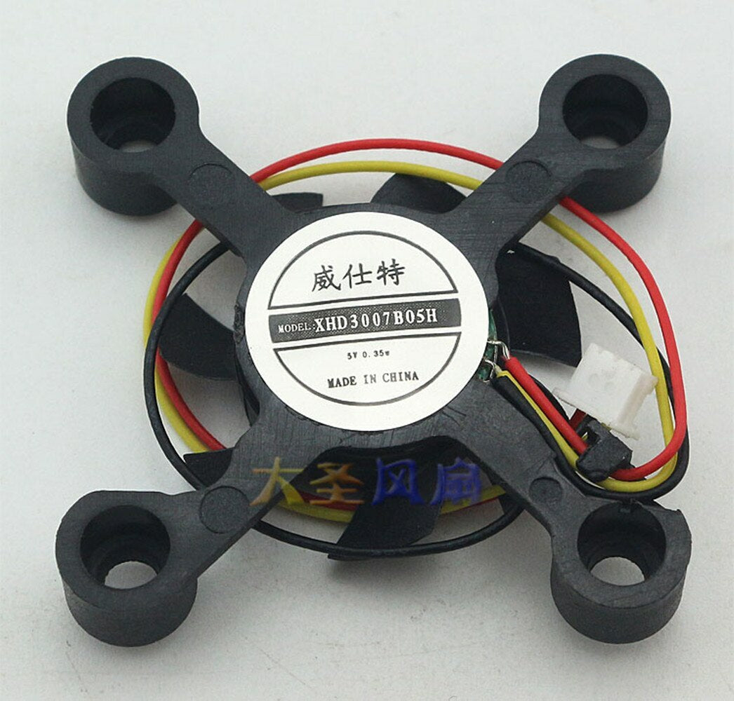 XHD3007B05H The vst/ vistas cooling fan 5v 0.35w hole spacing is 29.5cm 3pin