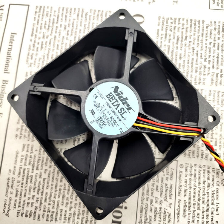 D09A-12PM 03A 9cm 9025 12V 0.10A Double ball bearing CPU cooling fan 3wires