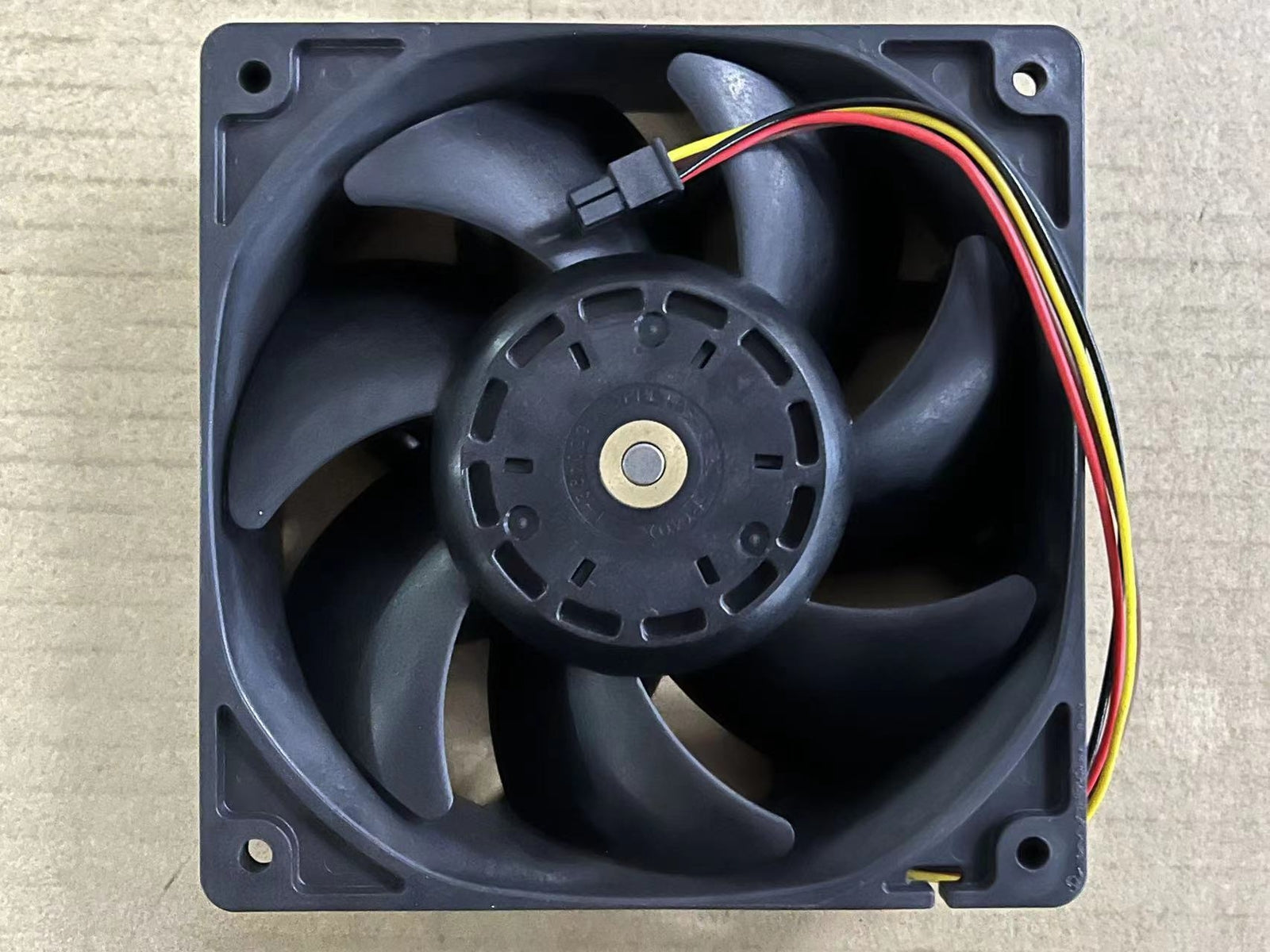 Sanyo 9GV1224P1H01 DC24V 0.8A 12038 12CM high air volume cooling fan