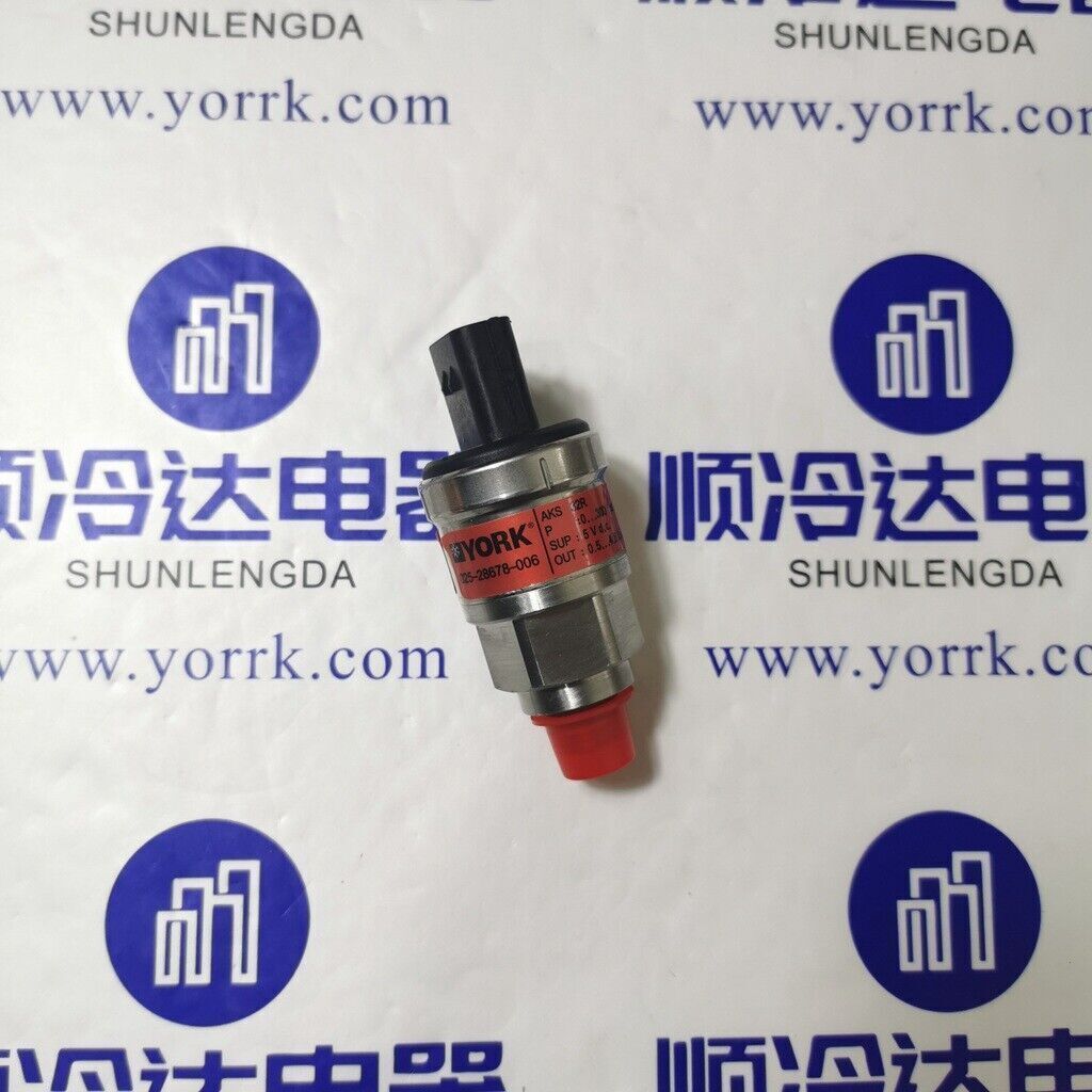 1PCS new Pressure Transducer For YORK 025-28678-006