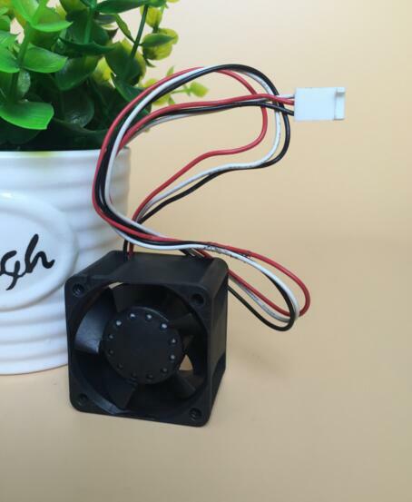 AVC DB0428B12U FAR DC 12V 0.66A 3-wire cooling fan