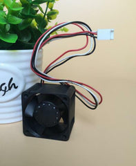 AVC DB0428B12U FAR DC 12V 0.66A 3-wire cooling fan