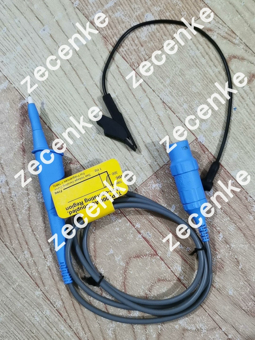 1 PCS Tektronix P5122 High Voltage Probe 100:1 ic
