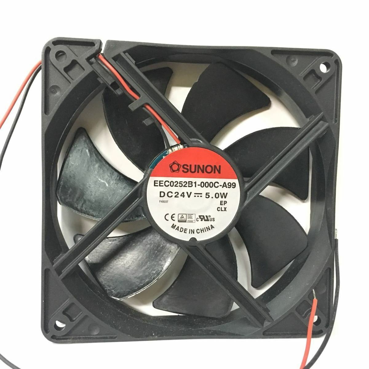SUNON EEC0252B1-000C-A99 12CM 12025 120x120x25mm DC 24V 5.0W 2-line Cooling Fan