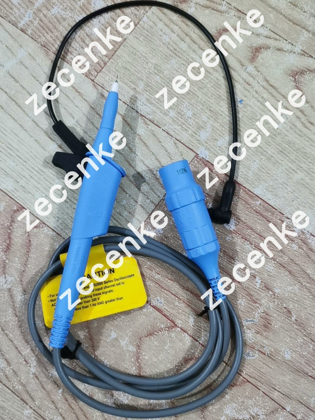 1 PCS Tektronix P5122 High Voltage Probe 100:1 ic