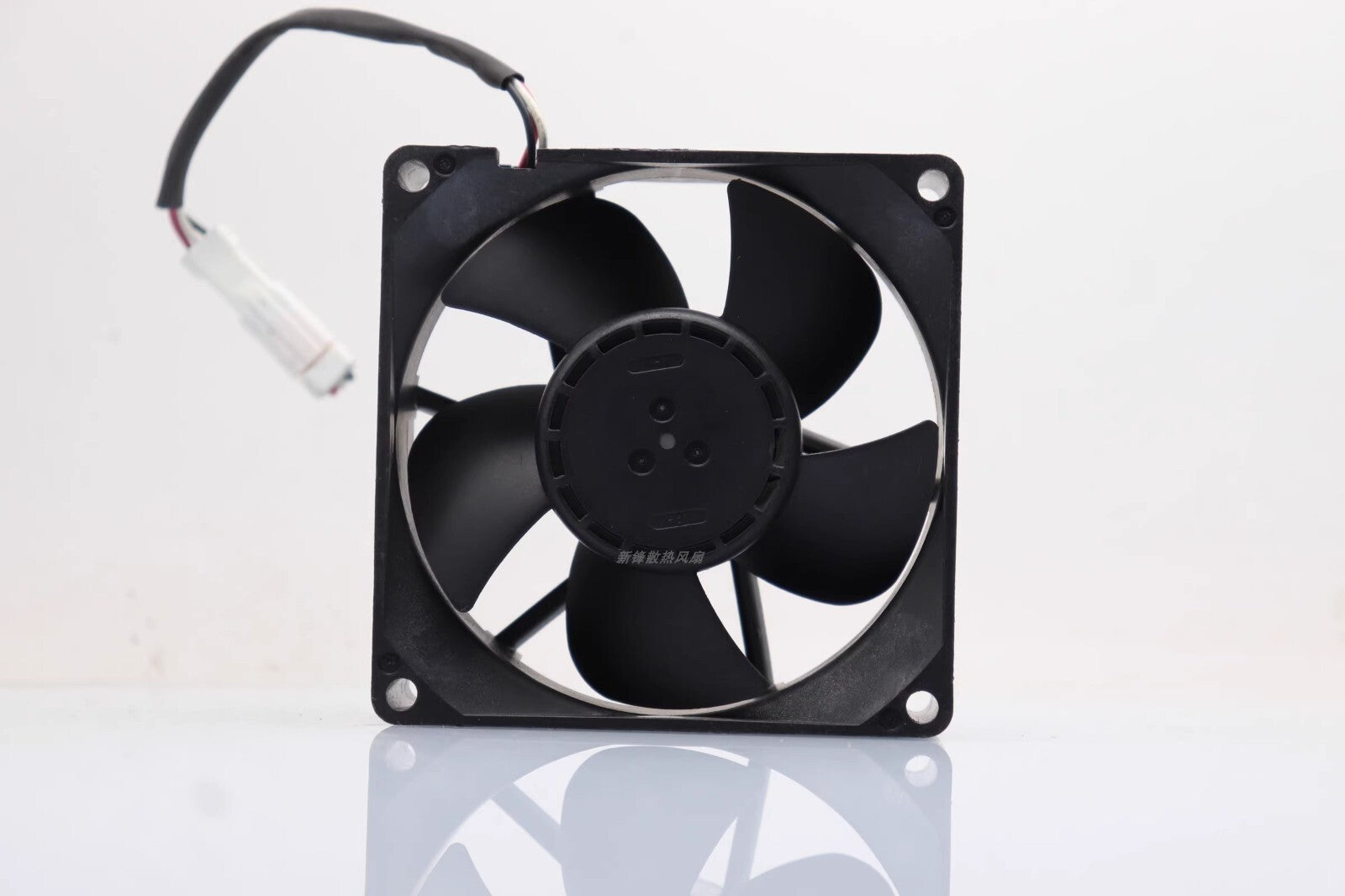 NMB 08025VE-12M-CTD DC12V 0.3A 8025 8cm 3-Wire Cooling Fan