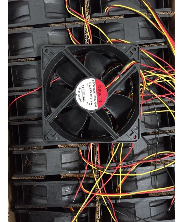 Sunon 3-wire fan EEC0382B2-0000-G99 24V 5.4W