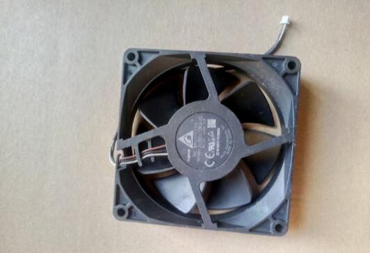 Wholesale: delta 9025 9CM AUB0912HJ-00 12v 3 line projector silent fan